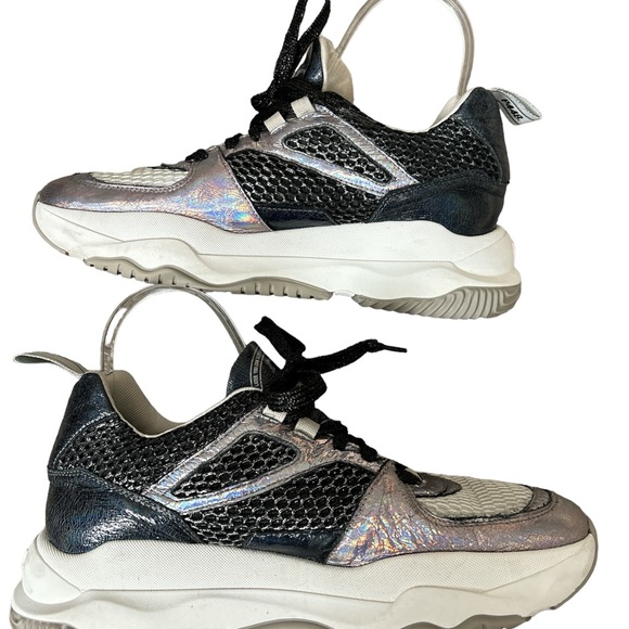 P448 Luke Iridescent Sneakers ( Made in Italy ) - size 39/ 8.5 Womens RETAIL$400 - Picture 11 of 11